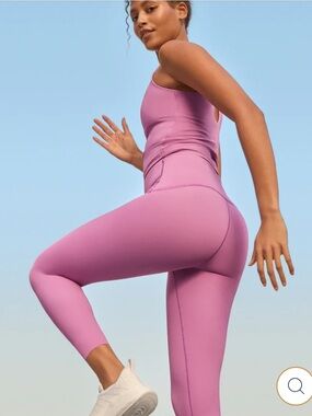 SPANX Shape Booty Boost 7|8 Leggings in Lotus Pink Size Small